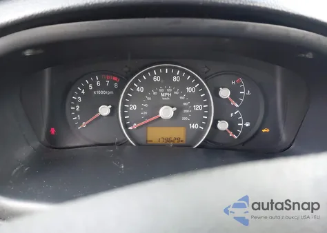 2008 Kia Rondo Lx z USA, uszkodzony, nr VIN KNAFG525487220642